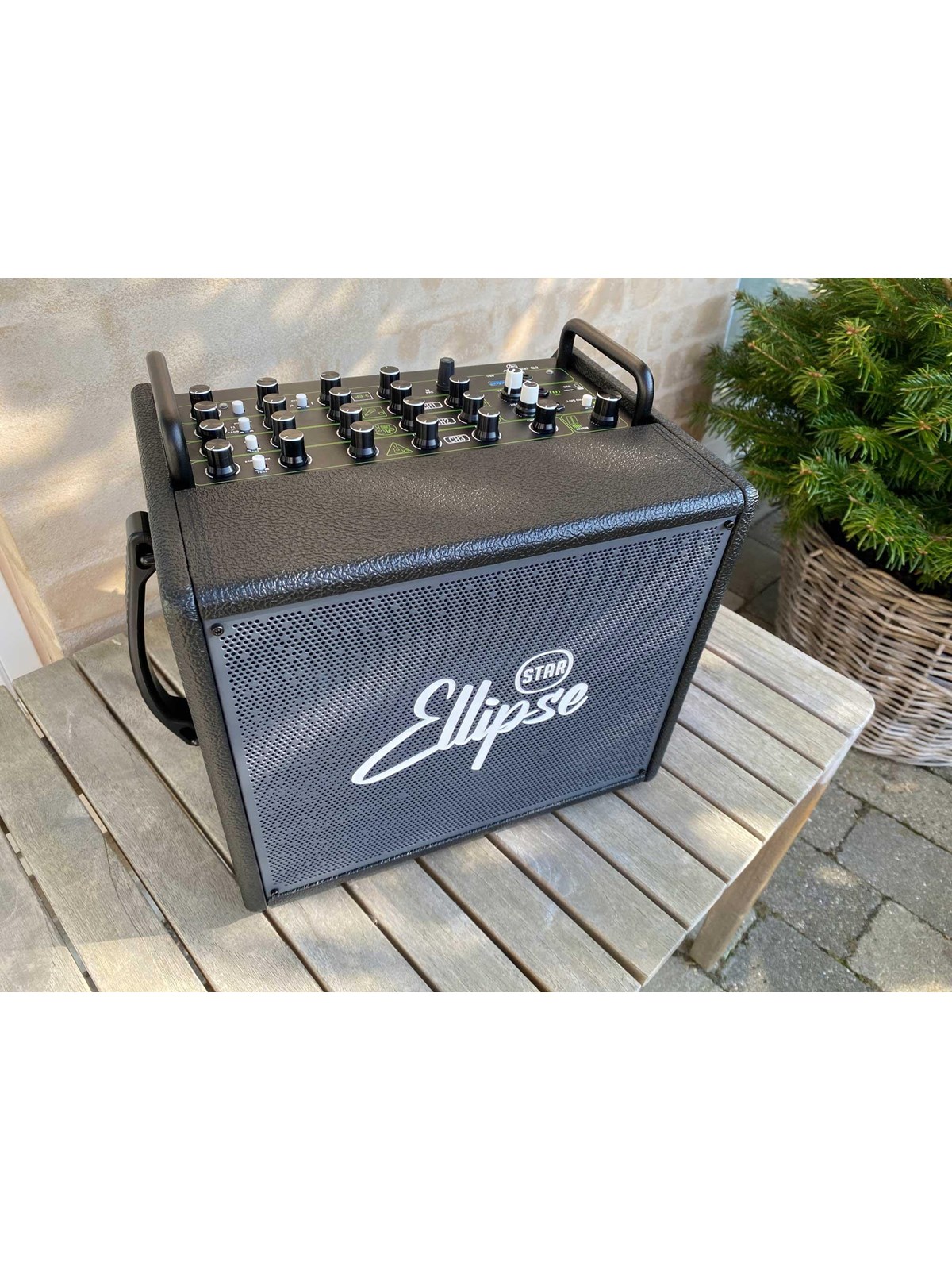 Acemic Ellipse Q2 - Batteriebetriebener Instrumentenverstärker - 240w - Musikinstrumente DJ Ausstattung - 200749