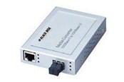 Repeater, boosters, bridges & Transceiver - Black Box XS 10/100 Mbps Media Converter - fibre media converter - 10Mb LAN 100Mb LAN - LMCS202AE-ST