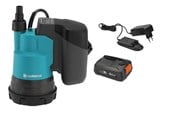 Tauch/Bewässerungspumpen - Gardena Battery Clear Water Submersible Pump 2000/2 18V P4AReady-To-Use Set - 14600-20