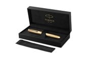 Utensilien zum Schreiben und Zeichnen - Parker Sonnet Ciselé Special Edition Fountain Pen gold Finish Cap .Barrel and Trims Fine 18k Solid Gold Nib Black Ink and Convertor - 2209264