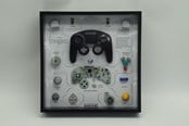 Merchandise - GRC - Retro Art Nintendo Gamecube Controller Display - Bild - GRCFNGCB