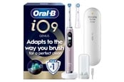 Elektrische Zahnbürsten - Oral-B Elektrische Zahnbürste iO9 Rose Quartz + 1 Extra Refill - 8006530067935