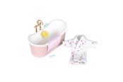 Puppen & Zubehör - Micki Lundby rosa Badewanne mit goldfarbenem Wasserhahn, Schwamm, Gummiente, Seife, Handtuch & Bademantel mit Herzmuster. - 18393
