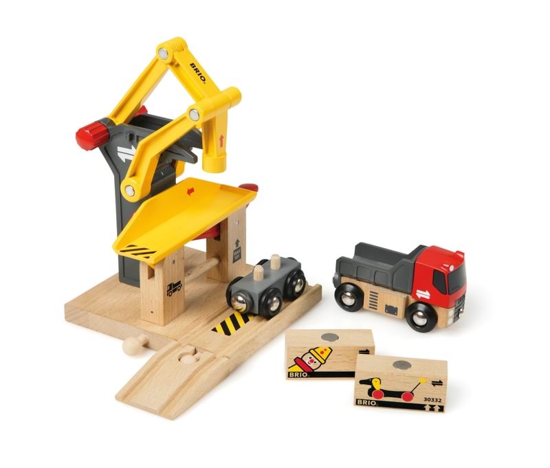 Brio Freight Goods Station - Brio Train 33280