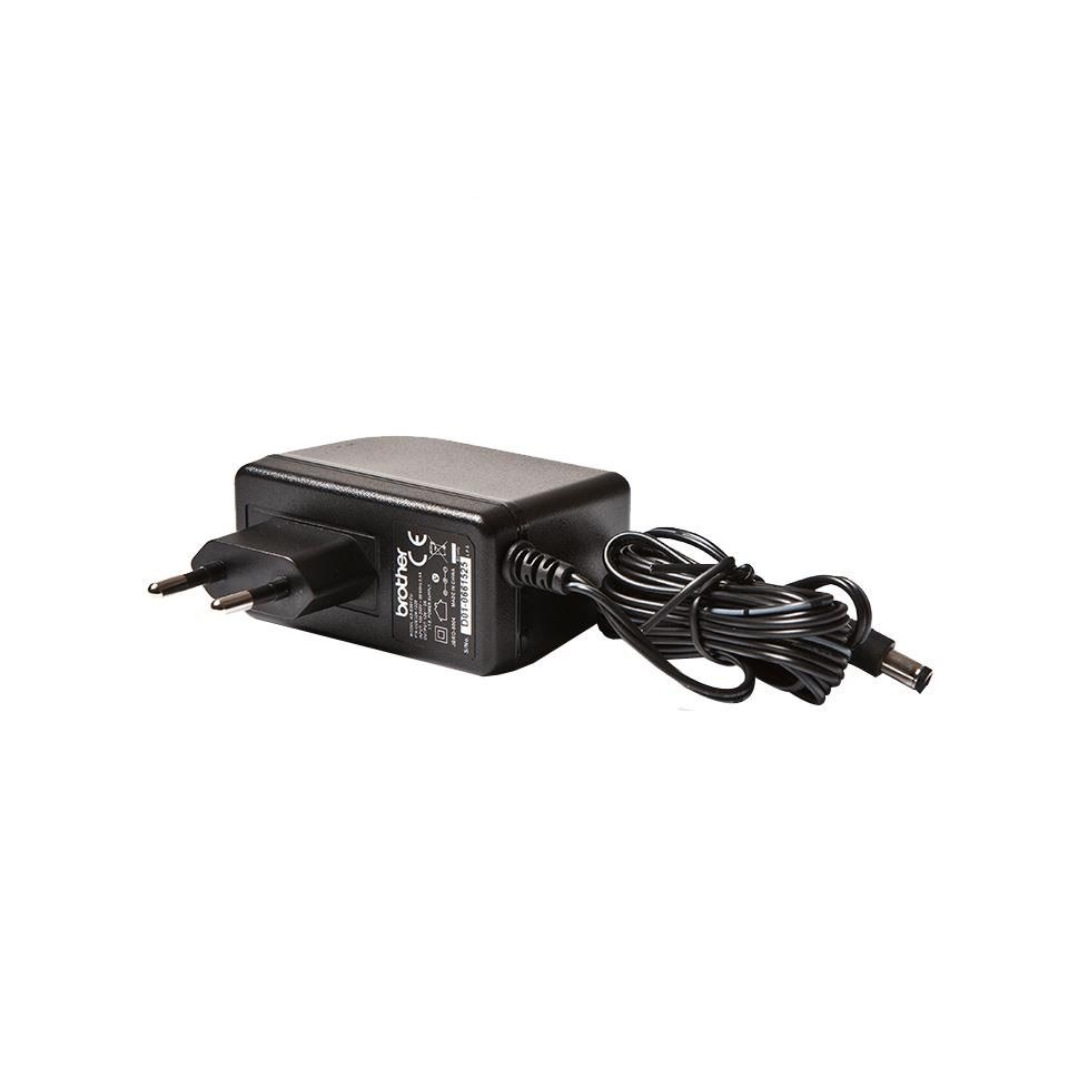 Brother Adapter For P-touch Labelsdruckere - Netzteile Fuer Laptops Ade001aeu