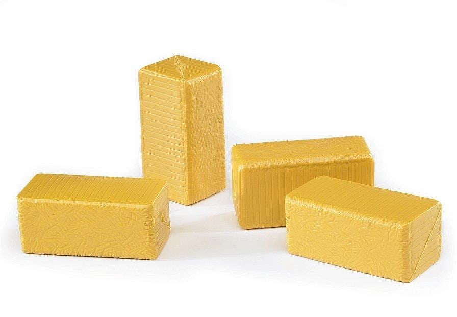 Bruder Accessories: 4 Block Hay Bales - Spielzeugauto Br2342