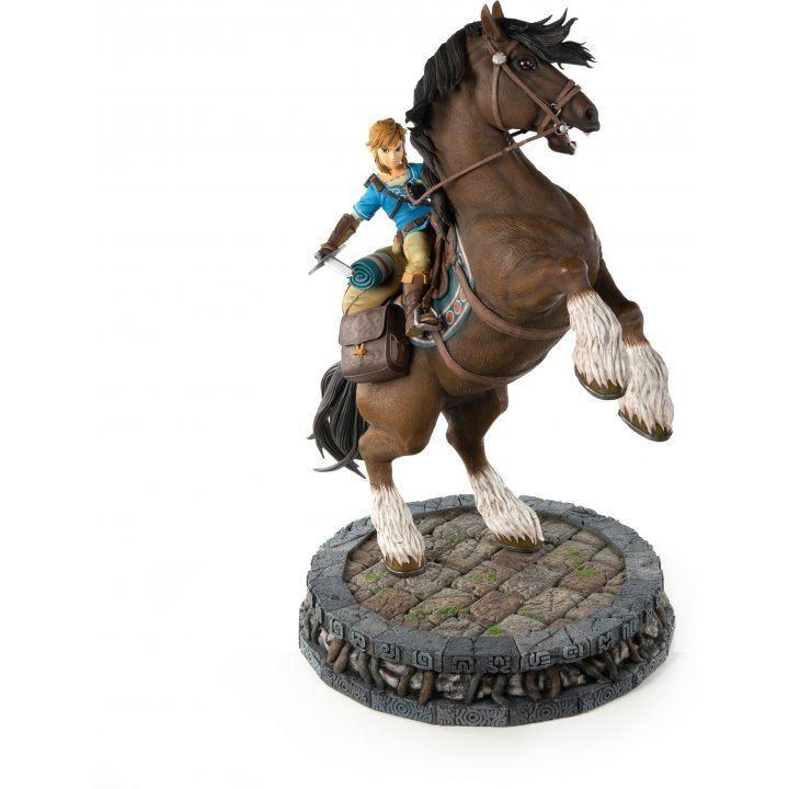First 4 Figures - The Legend of Zelda: Breath of The Wild: Link on Horseback (Standard Edition) - Figur - Merchandise