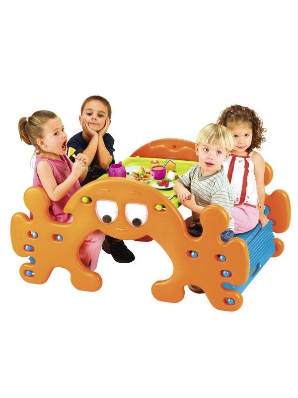 FEBER Ghost Picnic Table