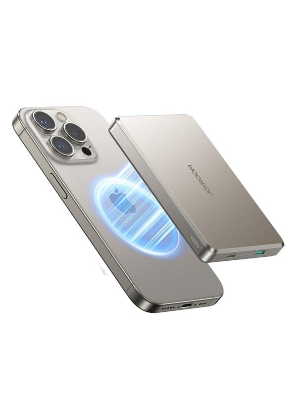Joyroom JR-PBM08 Pro 10000mAh Ultra-Thin Powerbank - Titanium Powerbank (Akku) - silber - 10000 mAh
