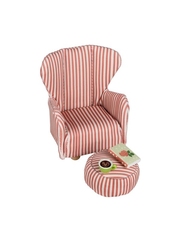 Micki Lundby rot gestreifter Sessel mit Fuhocker Kaffeetasse und Buch
