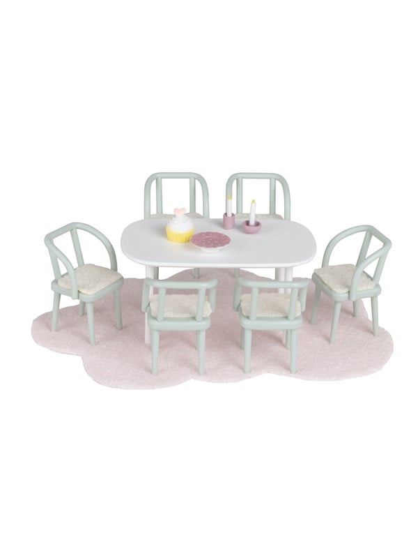 Micki Lundby Esszimmer mit 6 Sthlen Tisch Teppich Lampen Kuchen Platte Regalen Alter 3