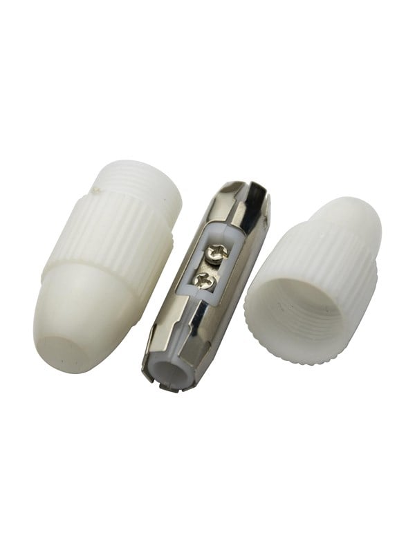 Deltaco antenna connector