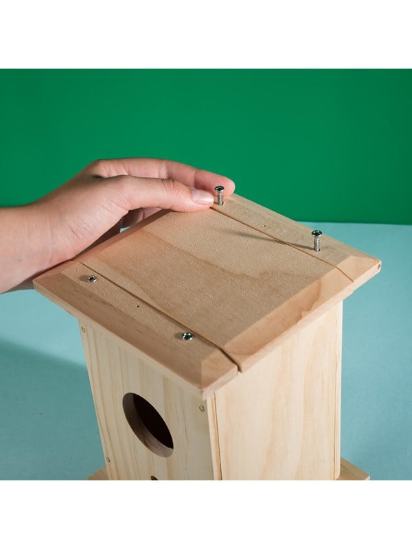 Red Toolbox Fuglehusst